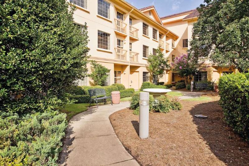 La Quinta By Wyndham Macon Hotel Exterior photo